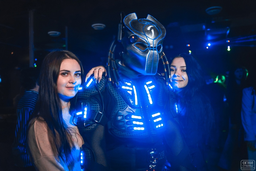 шоу на выпускной в москве